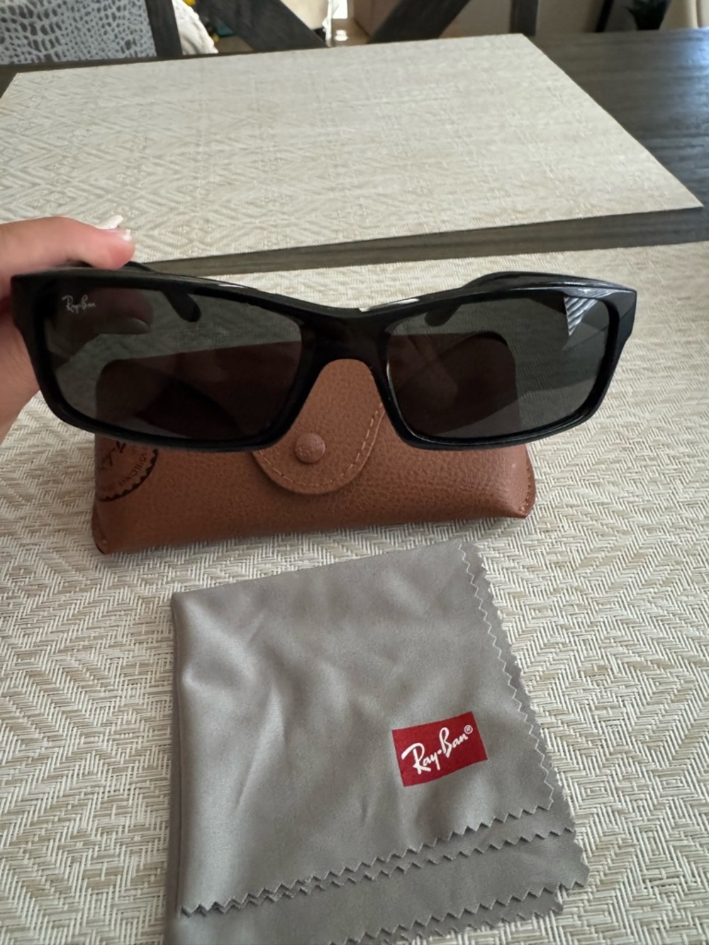Ray-Ban Black Sunglasses with Brown Case